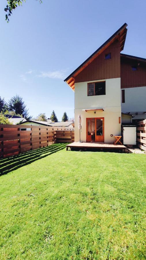 Casa Con Jardin Y Cochera ¡A 5 Minutos Del Lago! San Carlos de Bariloche Exterior photo